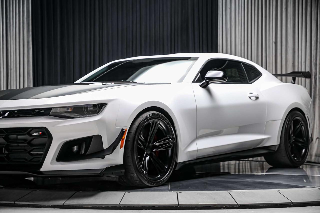 2018 Chevrolet Camaro ZL1 1LE EXTREME TRACK PACK MANUAL 650HP LOWKM Photo