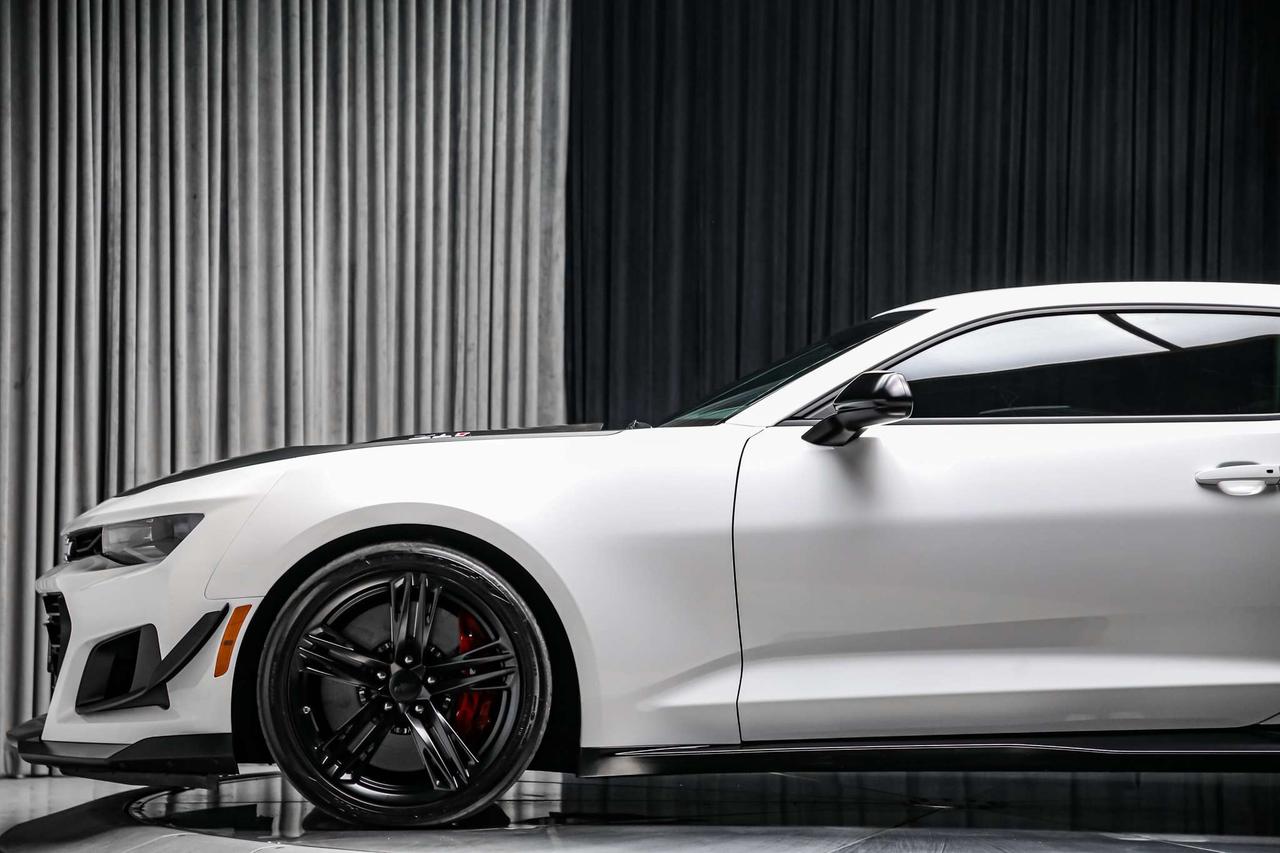 2018 Chevrolet Camaro ZL1 1LE EXTREME TRACK PACK MANUAL 650HP LOWKM Photo