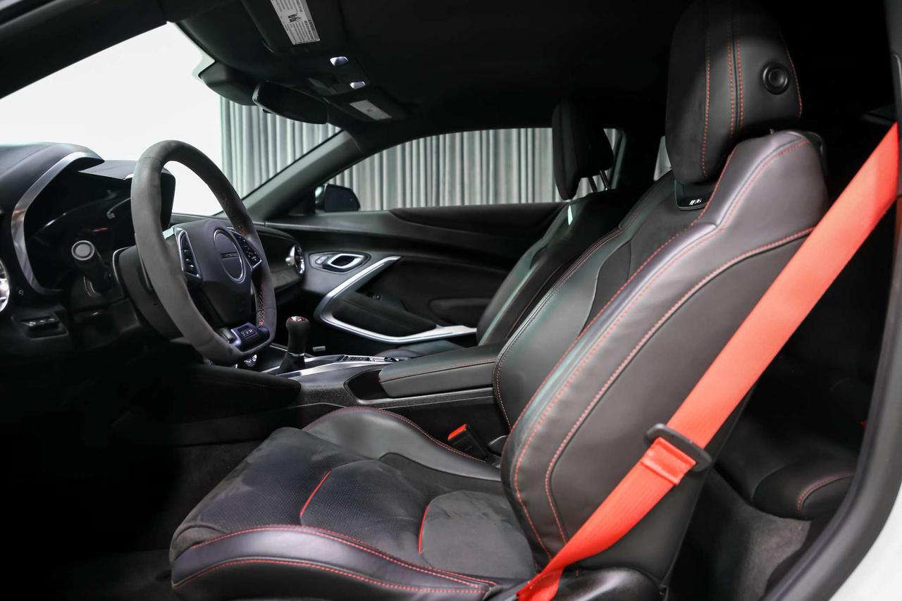 2018 Chevrolet Camaro ZL1 1LE EXTREME TRACK PACK MANUAL 650HP LOWKM Photo