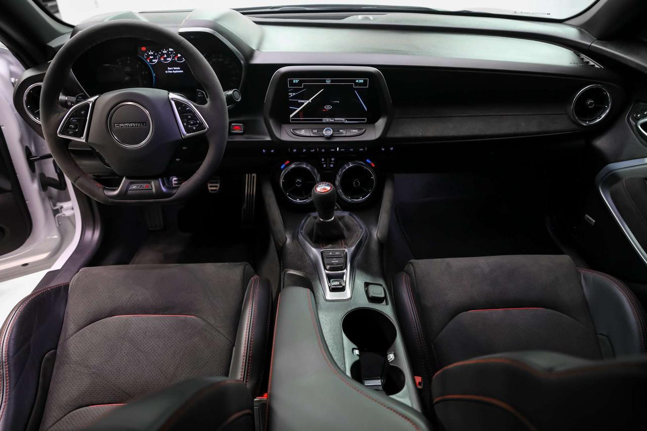 2018 Chevrolet Camaro ZL1 1LE EXTREME TRACK PACK MANUAL 650HP LOWKM Photo