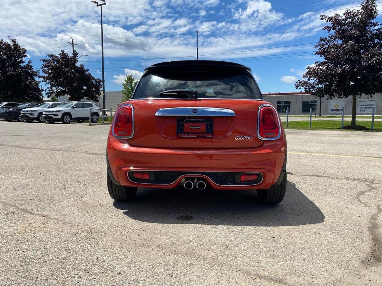 2019 MINI 3 Door Cooper S | Solaris Orange | Leather | Sunroof | Heated Seats | Reverse Camera | Bluetooth Photo