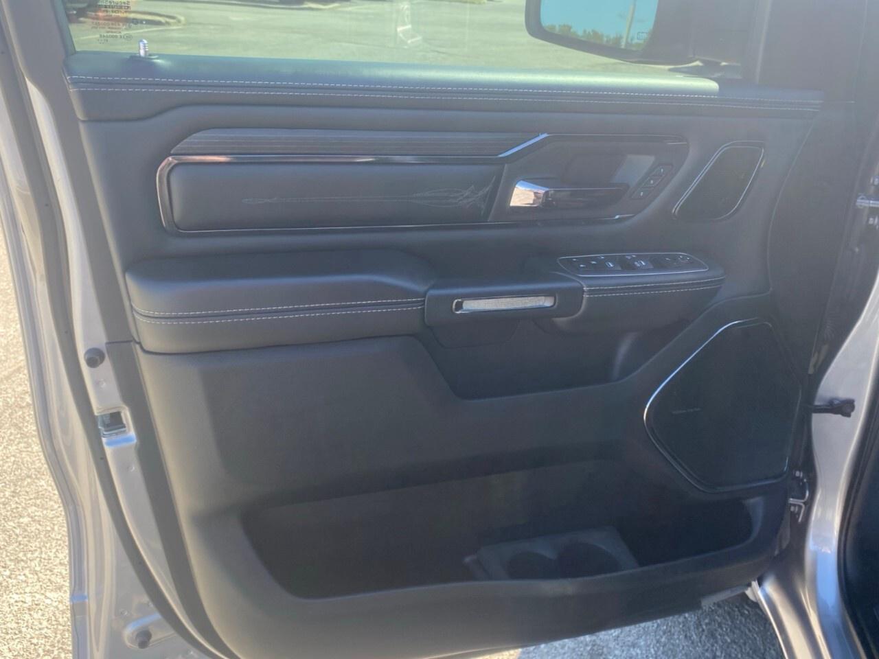 2022 RAM 1500 Limited 4x4 Crew Cab 5'7 Box Photo