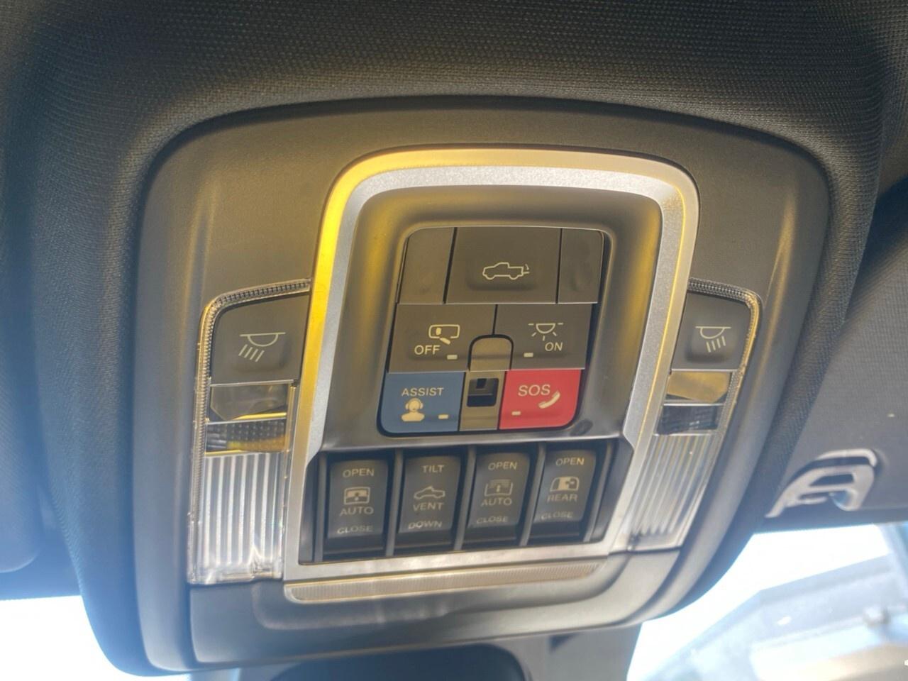 2022 RAM 1500 Limited 4x4 Crew Cab 5'7 Box Photo