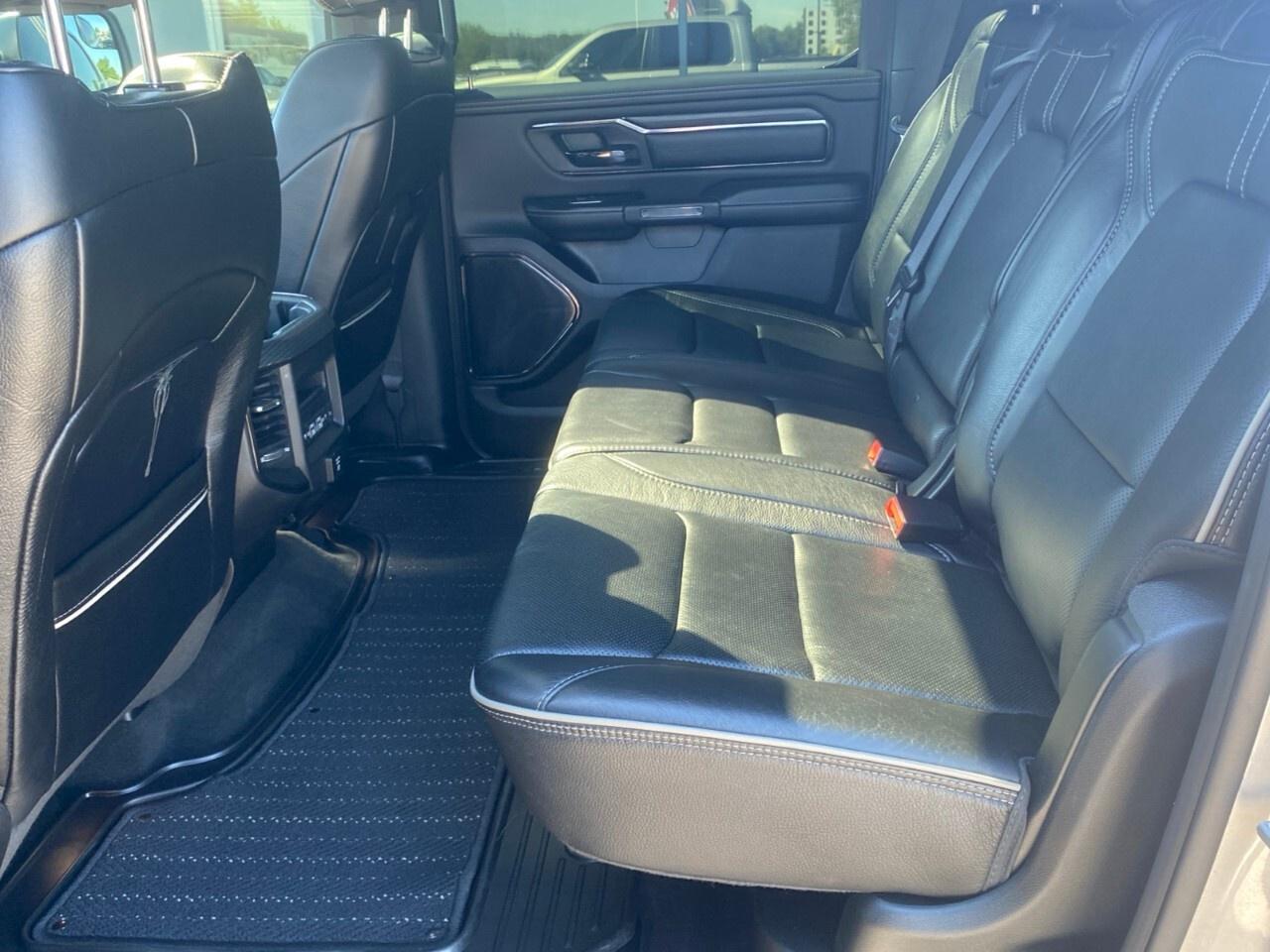 2022 RAM 1500 Limited 4x4 Crew Cab 5'7 Box Photo