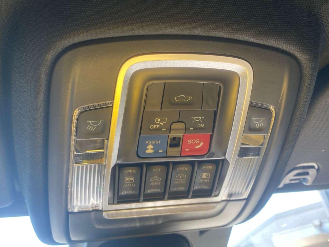 2022 RAM 1500 Limited 4x4 Crew Cab 5'7 Box Photo