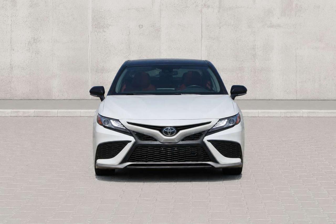 2024 Toyota Camry XSE  AppleCarPlay HtdSeats ReverseCamera Moonroof Photo5