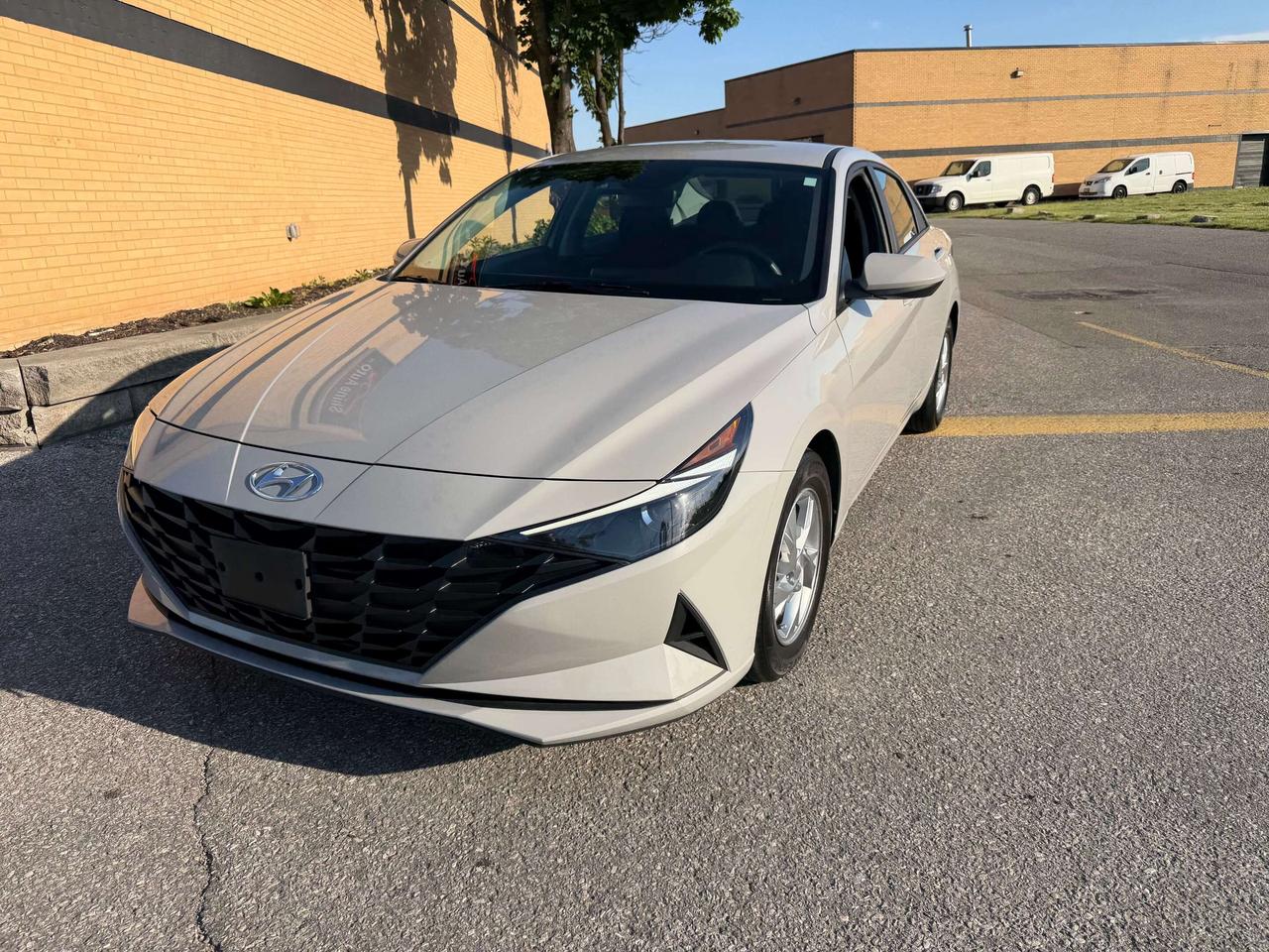 2023 Hyundai Elantra Essential, Clean Carfax, Automatic, Certified Photo