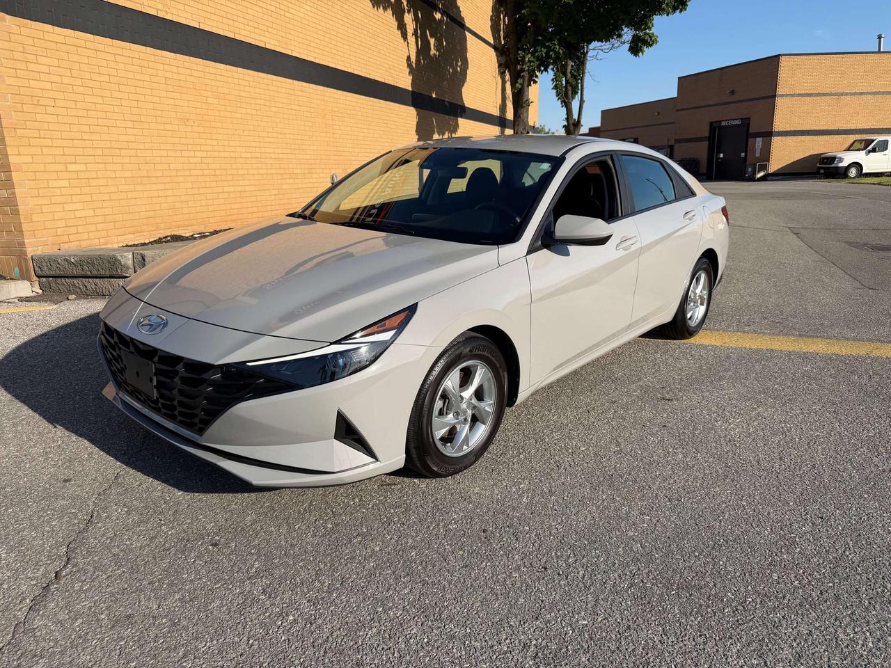 2023 Hyundai Elantra Essential, Clean Carfax, Automatic, Certified Photo