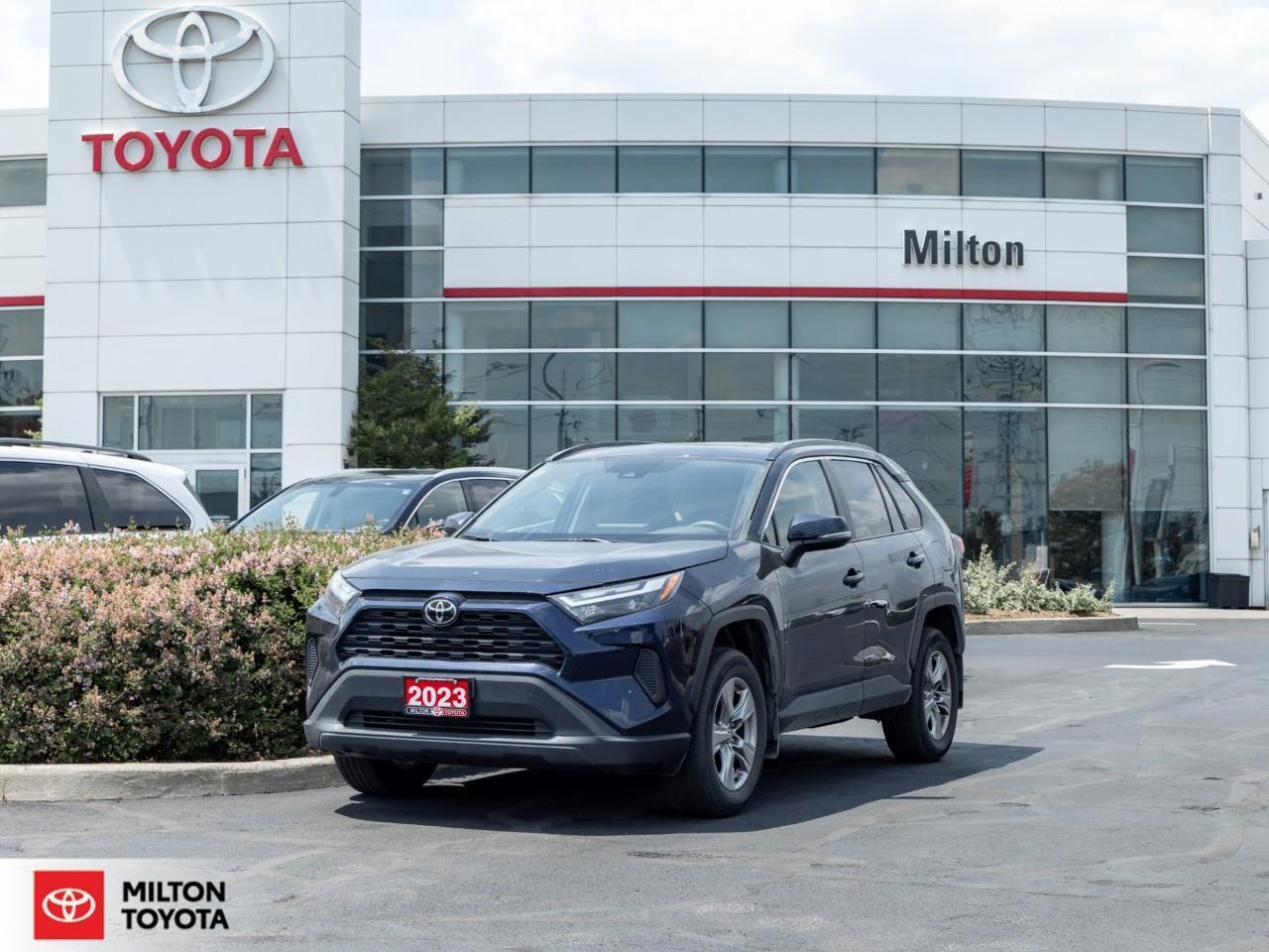 2023 Toyota RAV4 POWER SEAT SUNROOF HEATED STEERING ONE OWNER XLE Photo