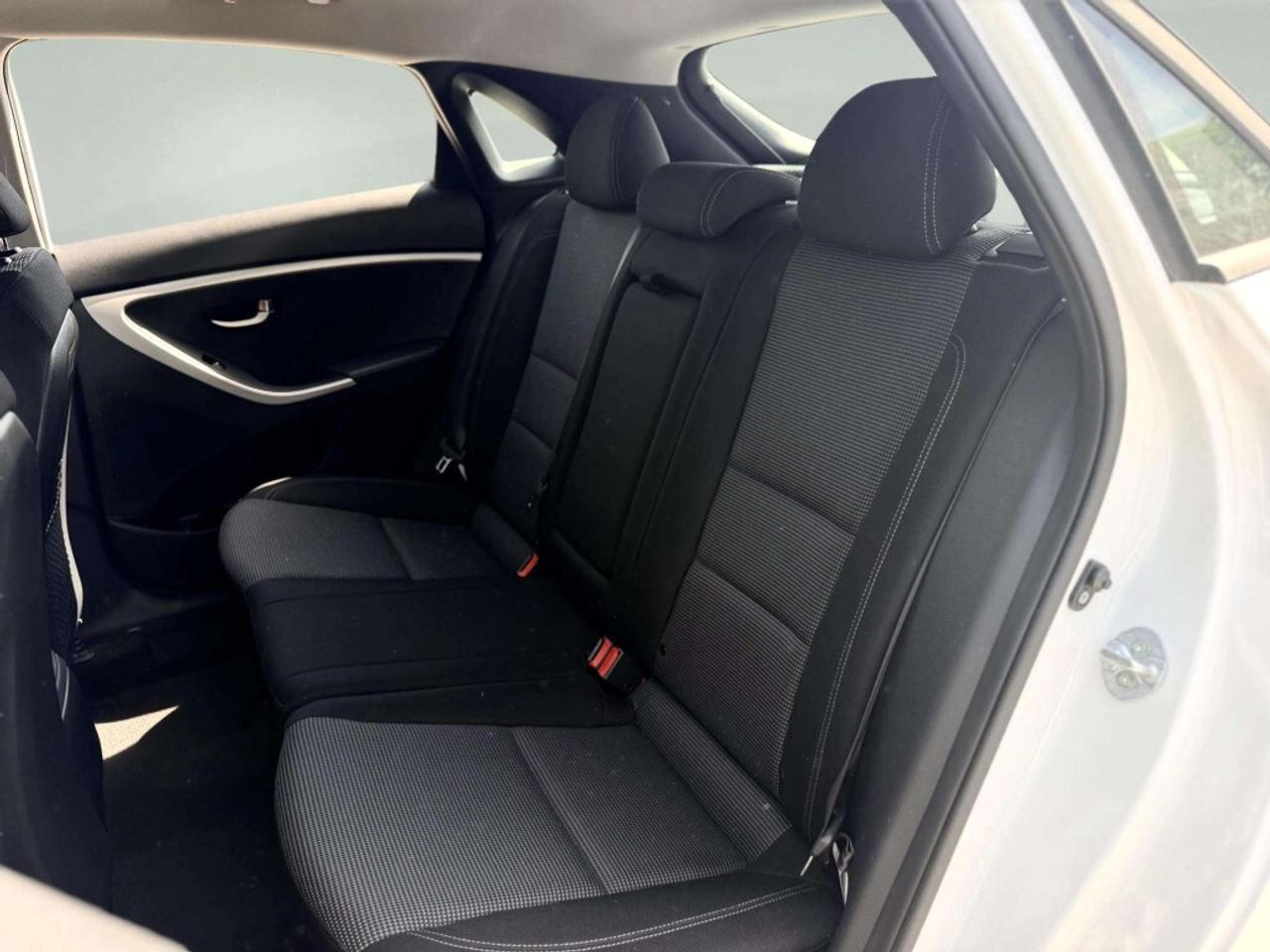 2016 Hyundai Elantra GT Hatchback Automatic GL Photo