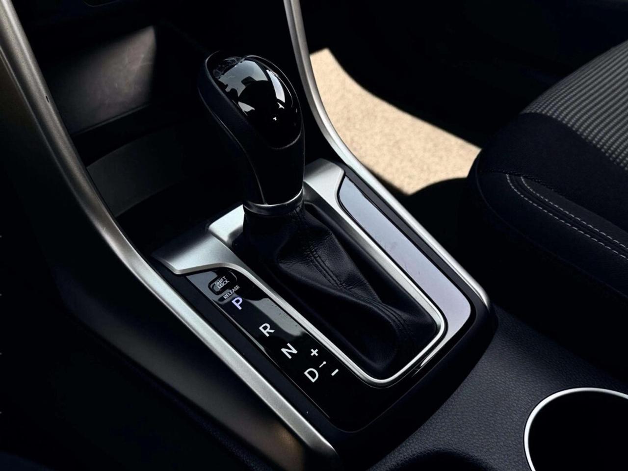 2016 Hyundai Elantra GT Hatchback Automatic GL Photo