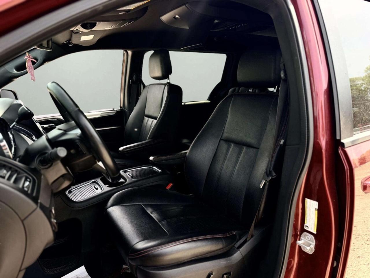 2019 Dodge Grand Caravan GT Photo