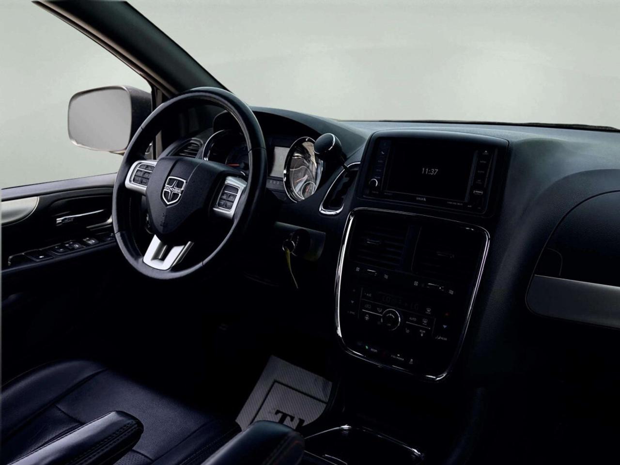 2019 Dodge Grand Caravan GT Photo