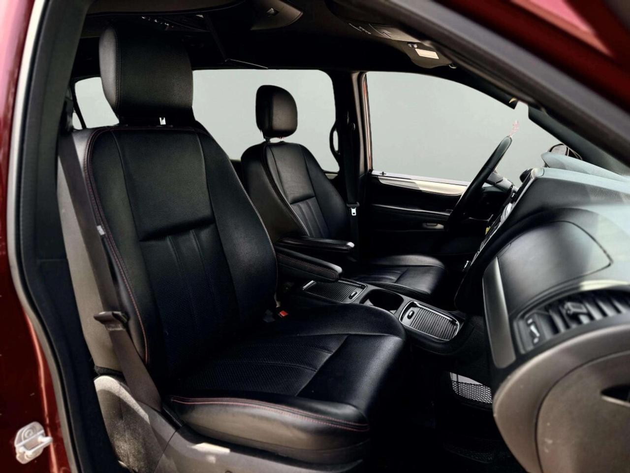 2019 Dodge Grand Caravan GT Photo