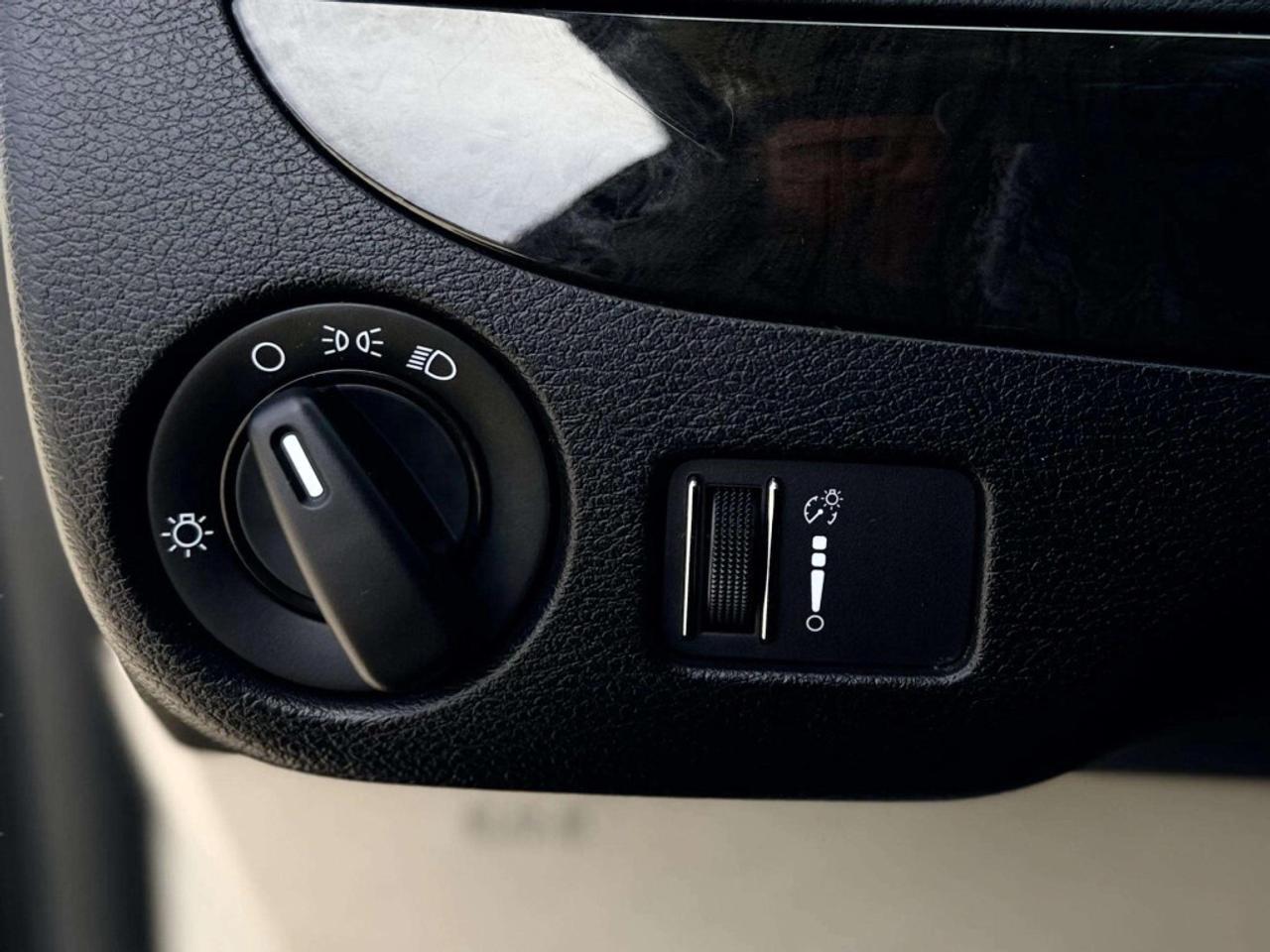 2017 Dodge Grand Caravan CANADA VALUE PACKAGE Photo