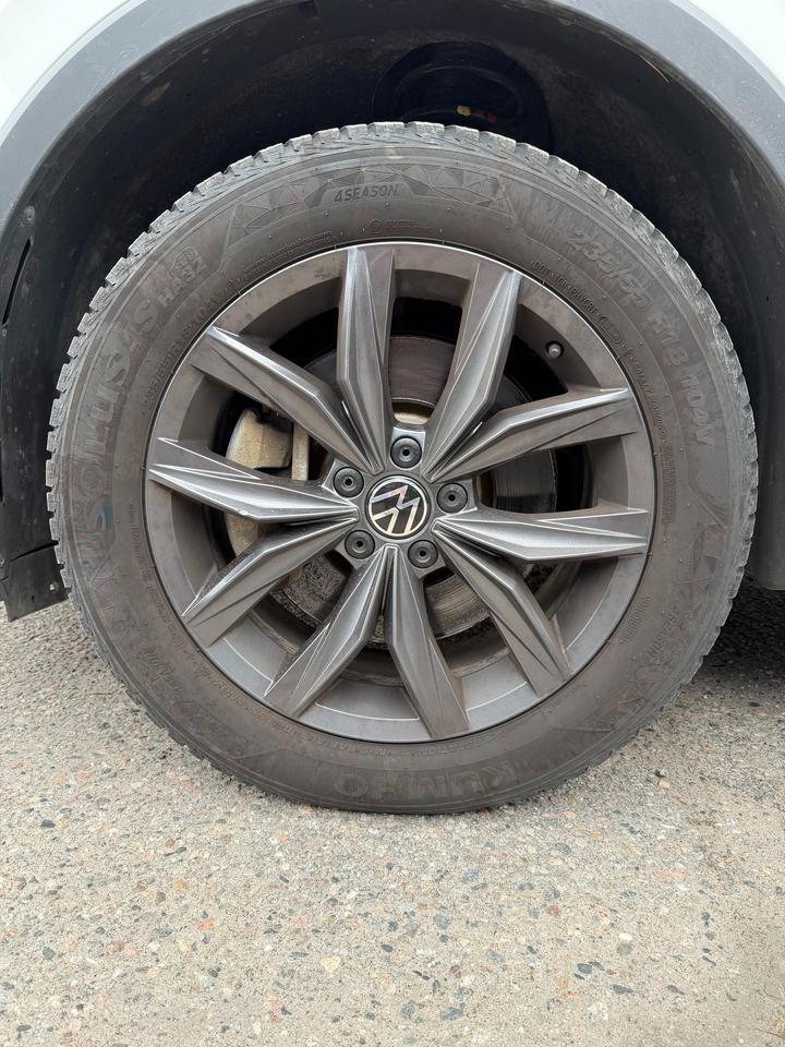 2024 Volkswagen Tiguan Comfortline 4dr All-wheel Drive 4MOTION Photo