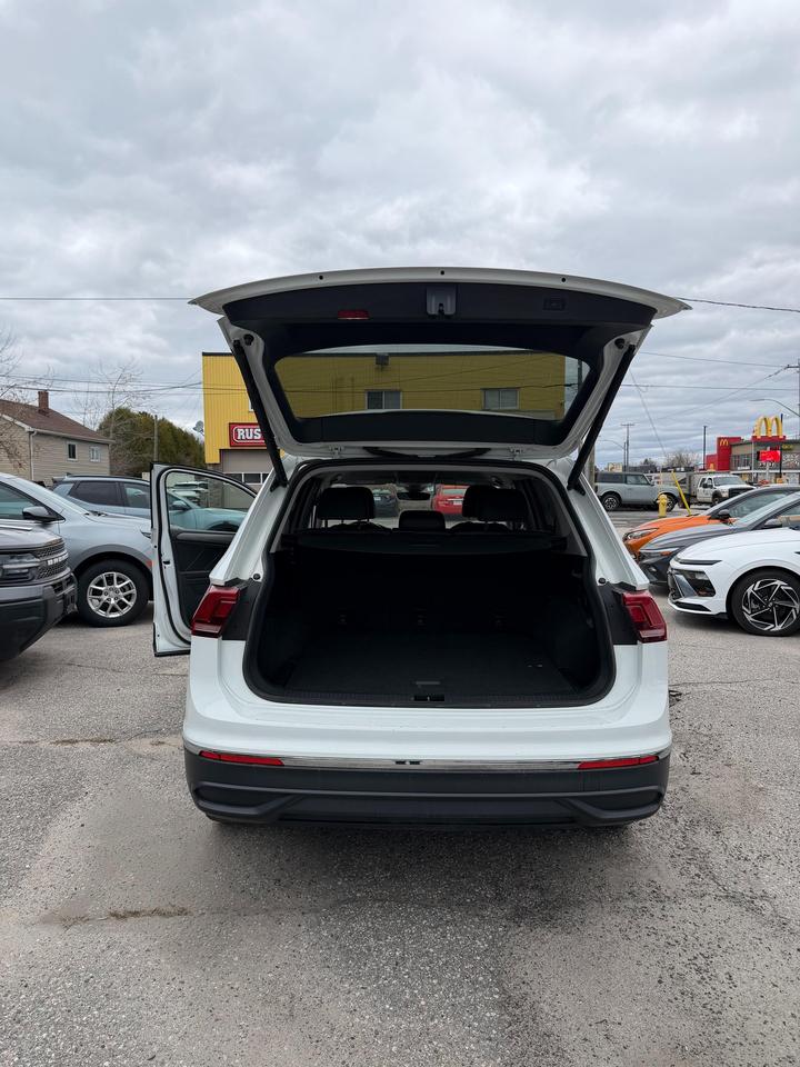2024 Volkswagen Tiguan Comfortline 4dr All-wheel Drive 4MOTION Photo