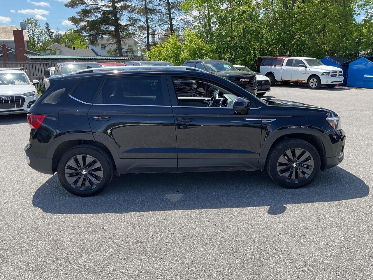 2024 Volkswagen Taos Comfortline 4dr Front-Wheel Drive Photo