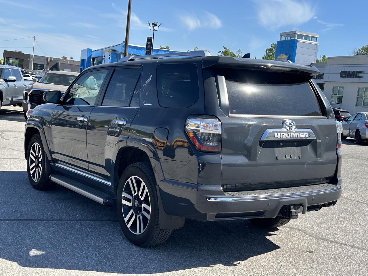 2024 Toyota 4Runner 4WD Photo2
