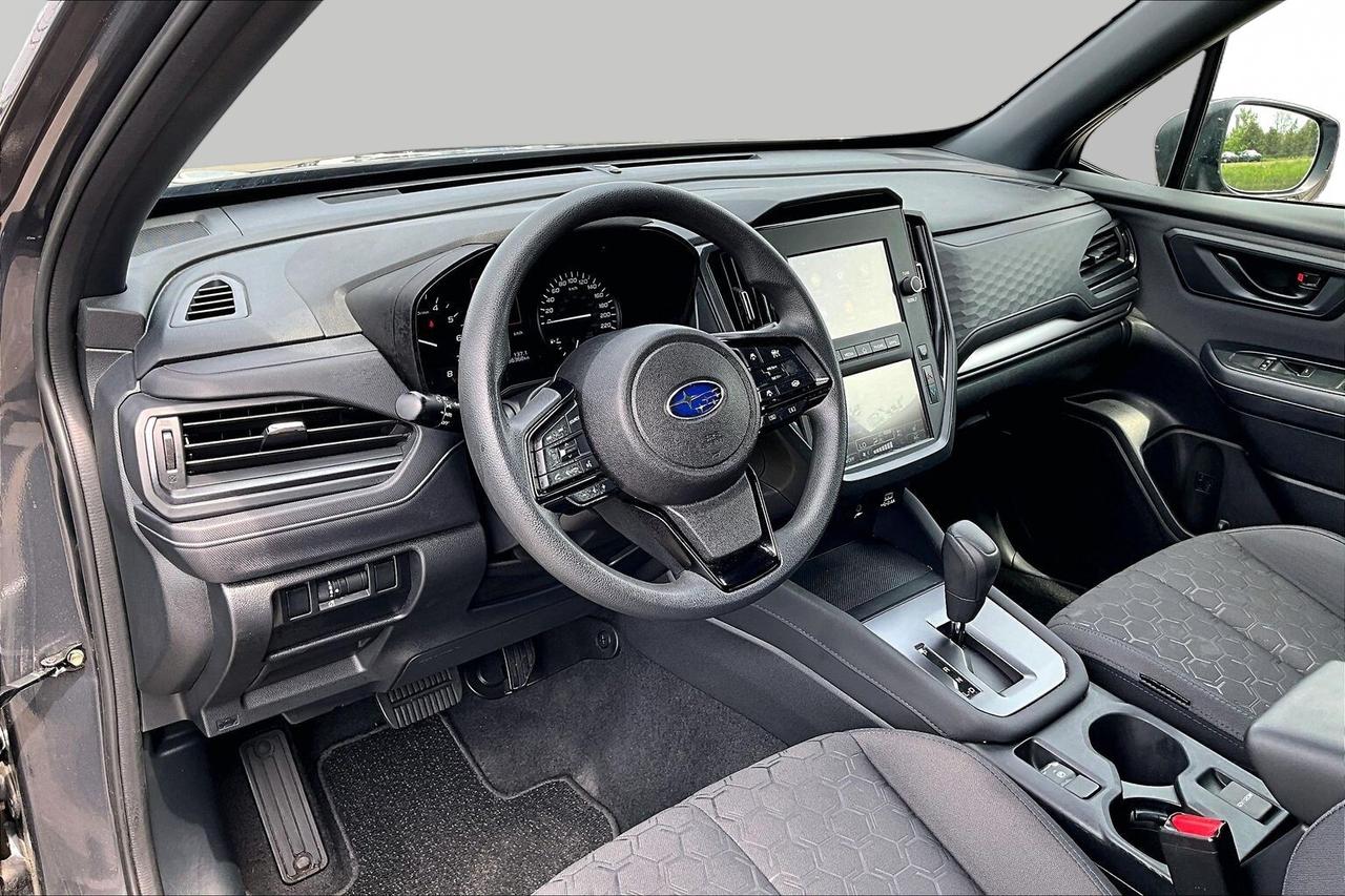 2025 Subaru Forester CONVENIENCE AWD   CLEAN CARFAX   EYESIGHT SAFETY Photo