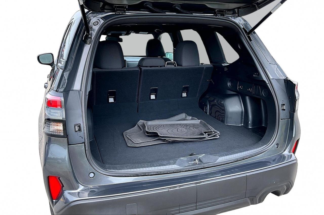 2025 Subaru Forester CONVENIENCE AWD   CLEAN CARFAX   EYESIGHT SAFETY Photo