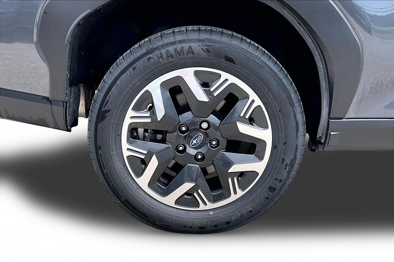 2025 Subaru Forester CONVENIENCE AWD   CLEAN CARFAX   EYESIGHT SAFETY Photo