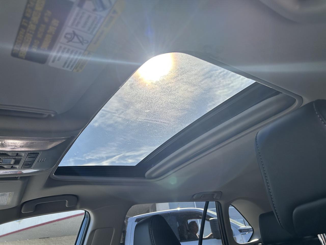 2022 Toyota RAV4 Hybrid Limited AWD Photo