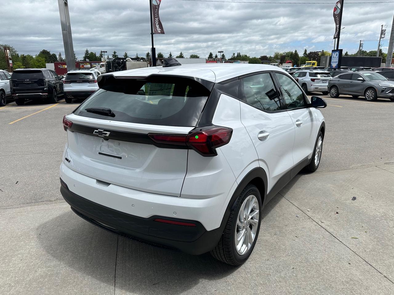 2027 Chevrolet Bolt LT 4dr Photo
