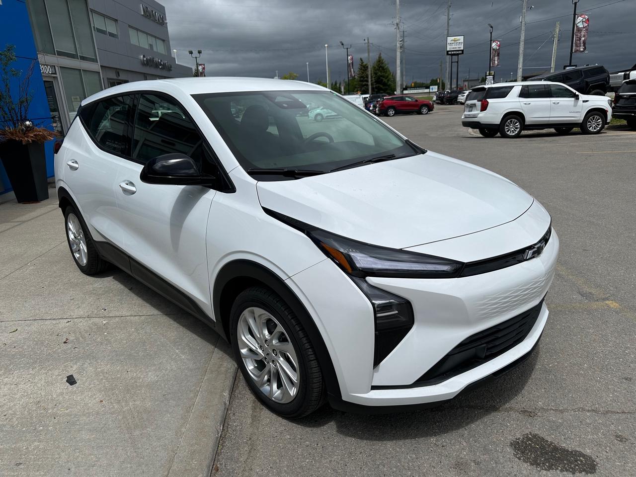 2027 Chevrolet Bolt LT 4dr Photo2
