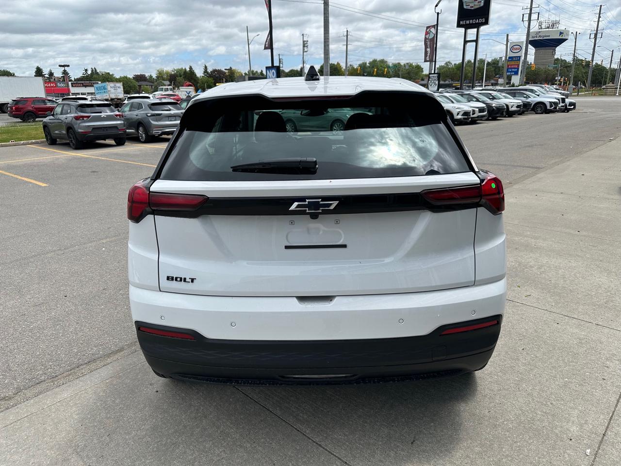 2027 Chevrolet Bolt LT 4dr Photo
