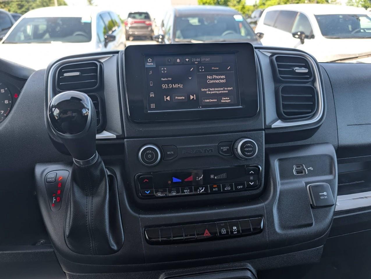 2023 RAM ProMaster 2500 High Roof LOW KMS / NO ACCIDENTS Photo