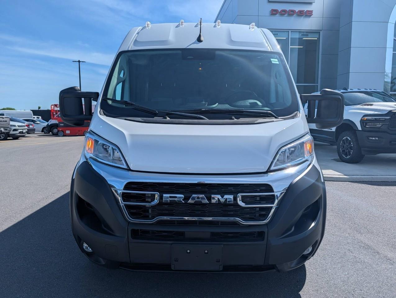 2023 RAM ProMaster 2500 High Roof LOW KMS / NO ACCIDENTS Photo