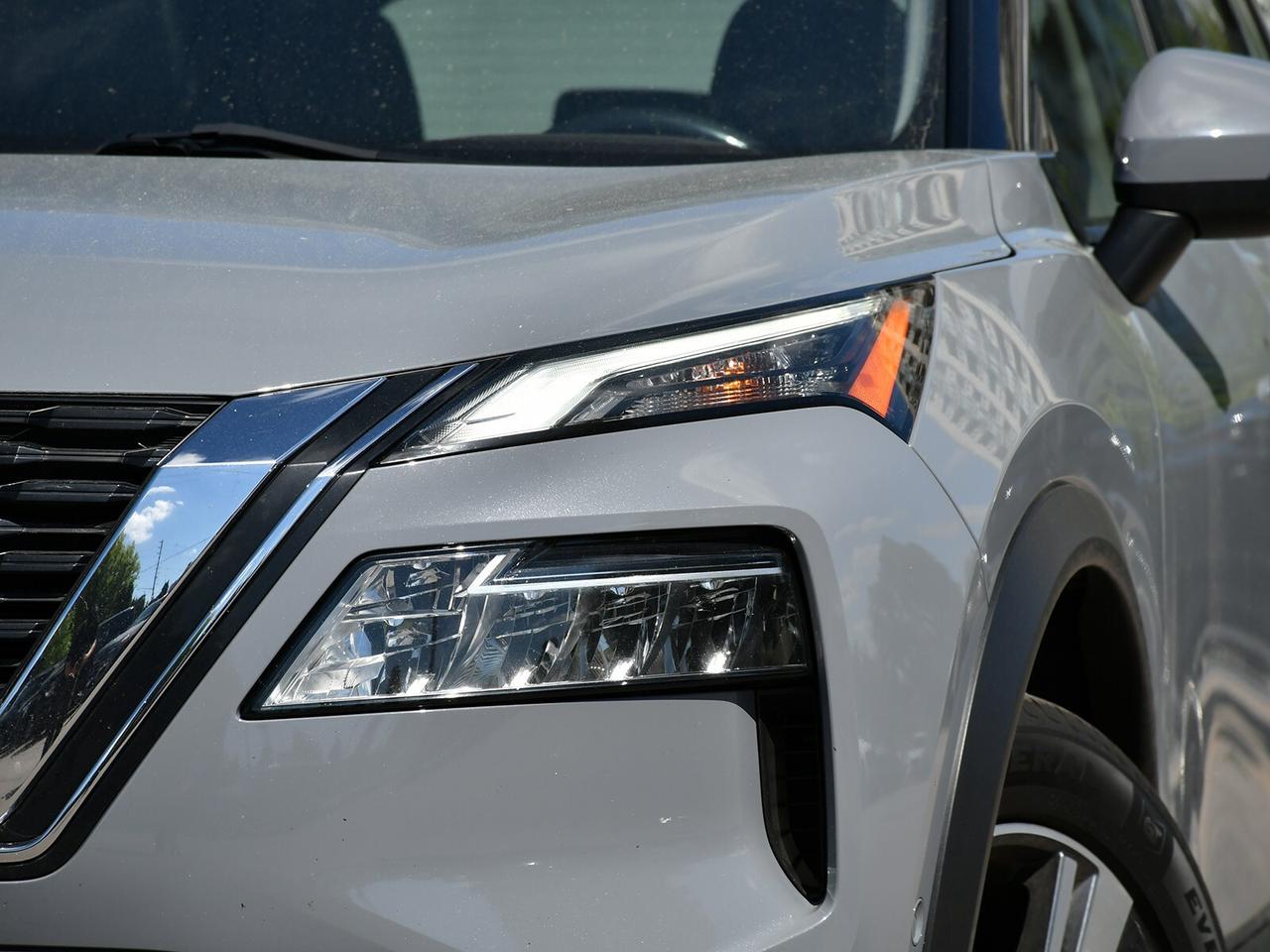 2022 Nissan Rogue SL AWD   FUEL EFFICIENT   BUDGET FRIENDLY Photo2