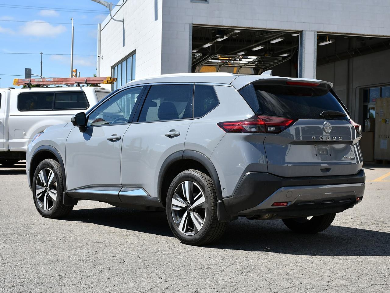 2022 Nissan Rogue SL AWD   FUEL EFFICIENT   BUDGET FRIENDLY Photo