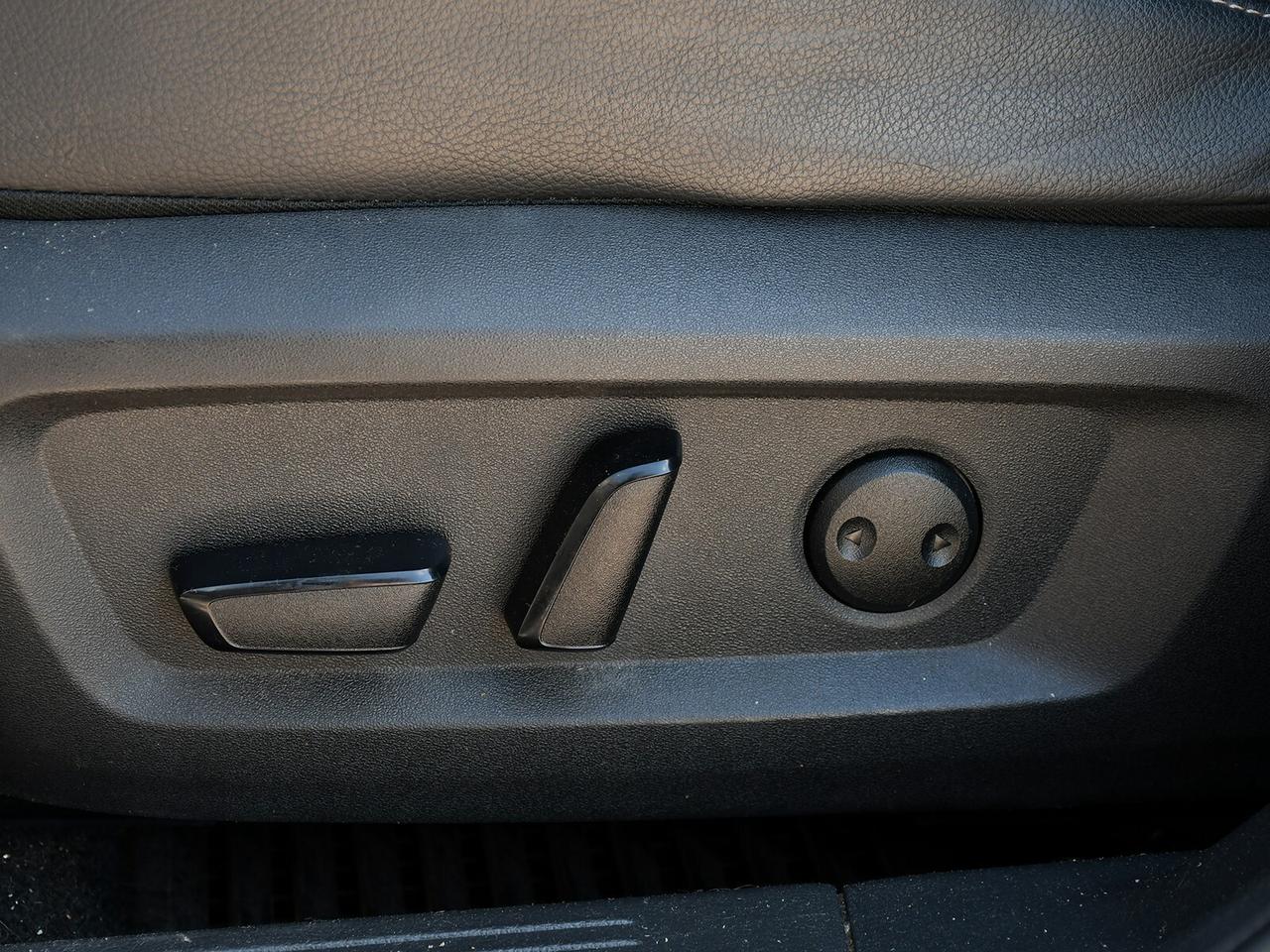 2022 Nissan Rogue SL AWD   FUEL EFFICIENT   BUDGET FRIENDLY Photo