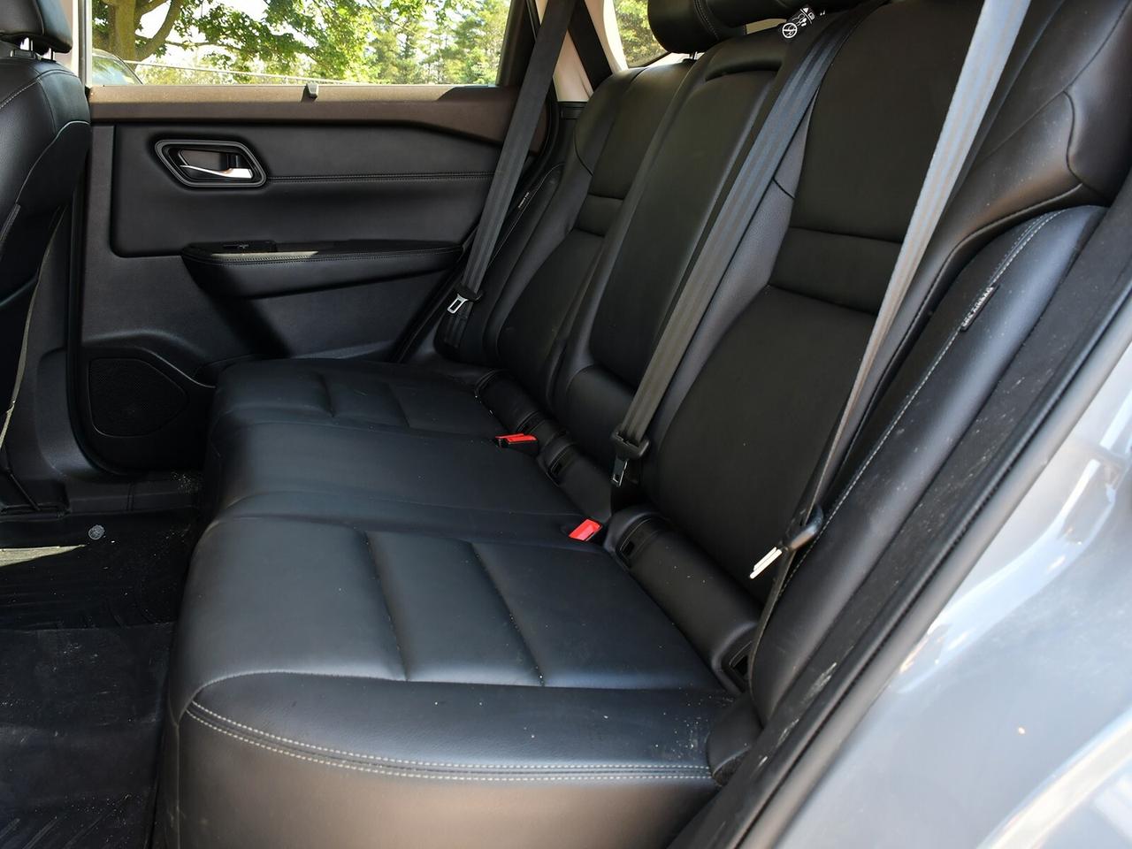 2022 Nissan Rogue SL AWD   FUEL EFFICIENT   BUDGET FRIENDLY Photo