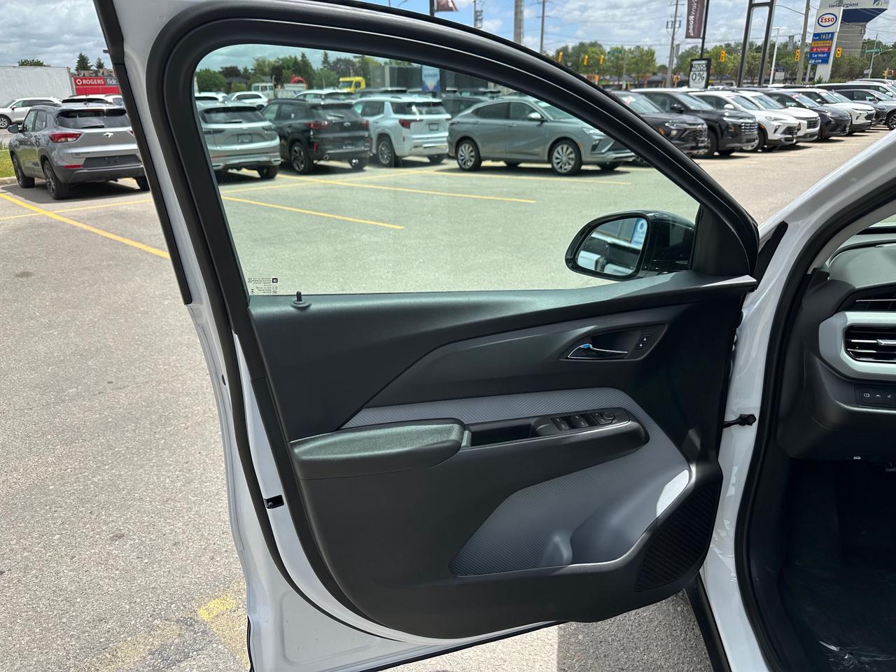 2027 Chevrolet Bolt LT 4dr Photo