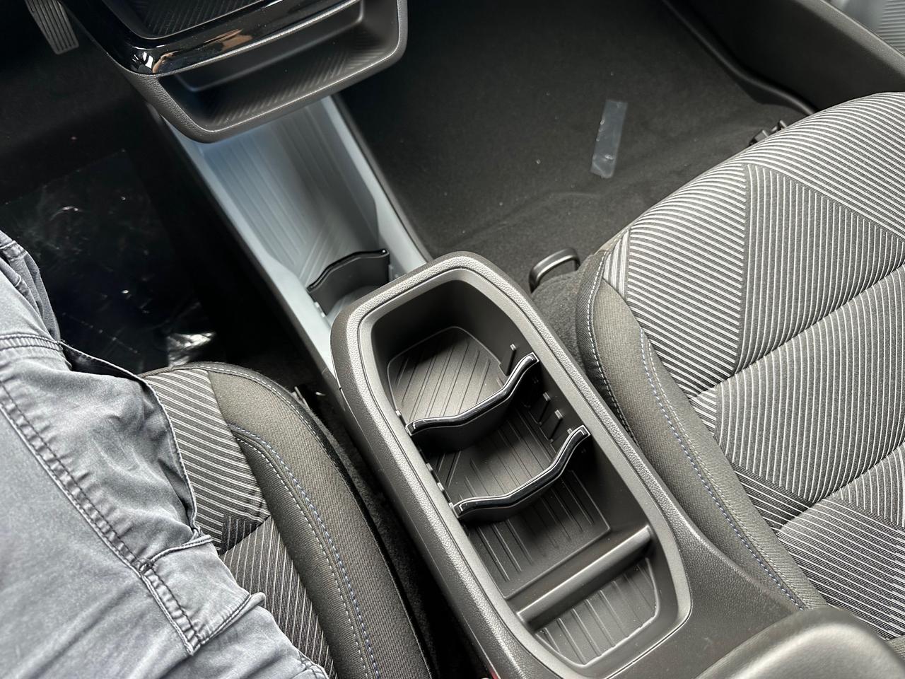 2027 Chevrolet Bolt LT 4dr Photo