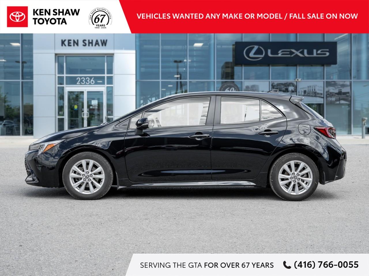 2023 Toyota Corolla Hatchback Base 5dr Photo