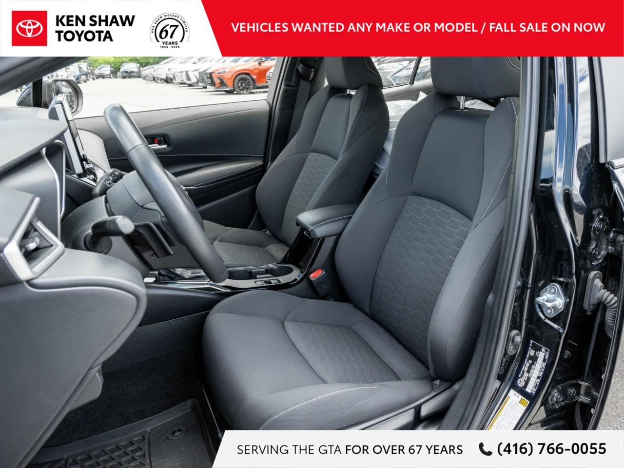 2023 Toyota Corolla Hatchback Base 5dr Photo