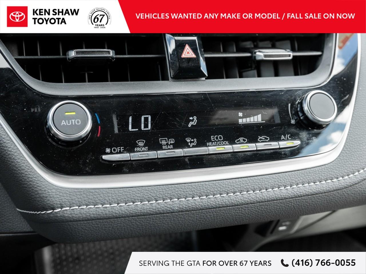 2023 Toyota Corolla Hatchback Base 5dr Photo