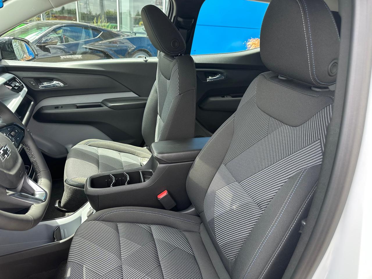 2027 Chevrolet Bolt LT 4dr Photo