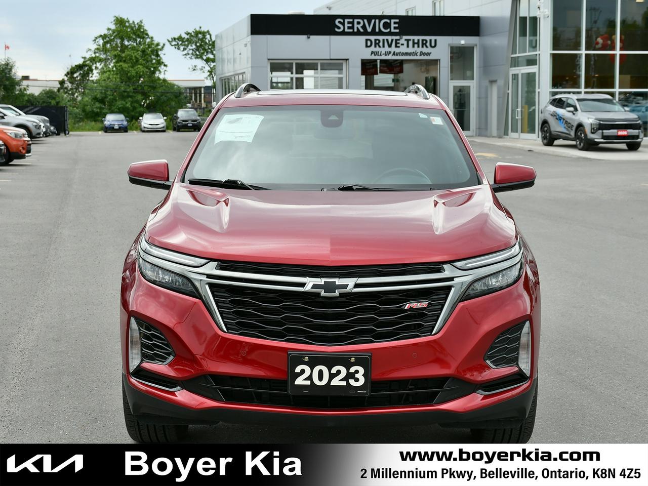 2023 Chevrolet Equinox RS Comes with Set of Snows / rims too Photo