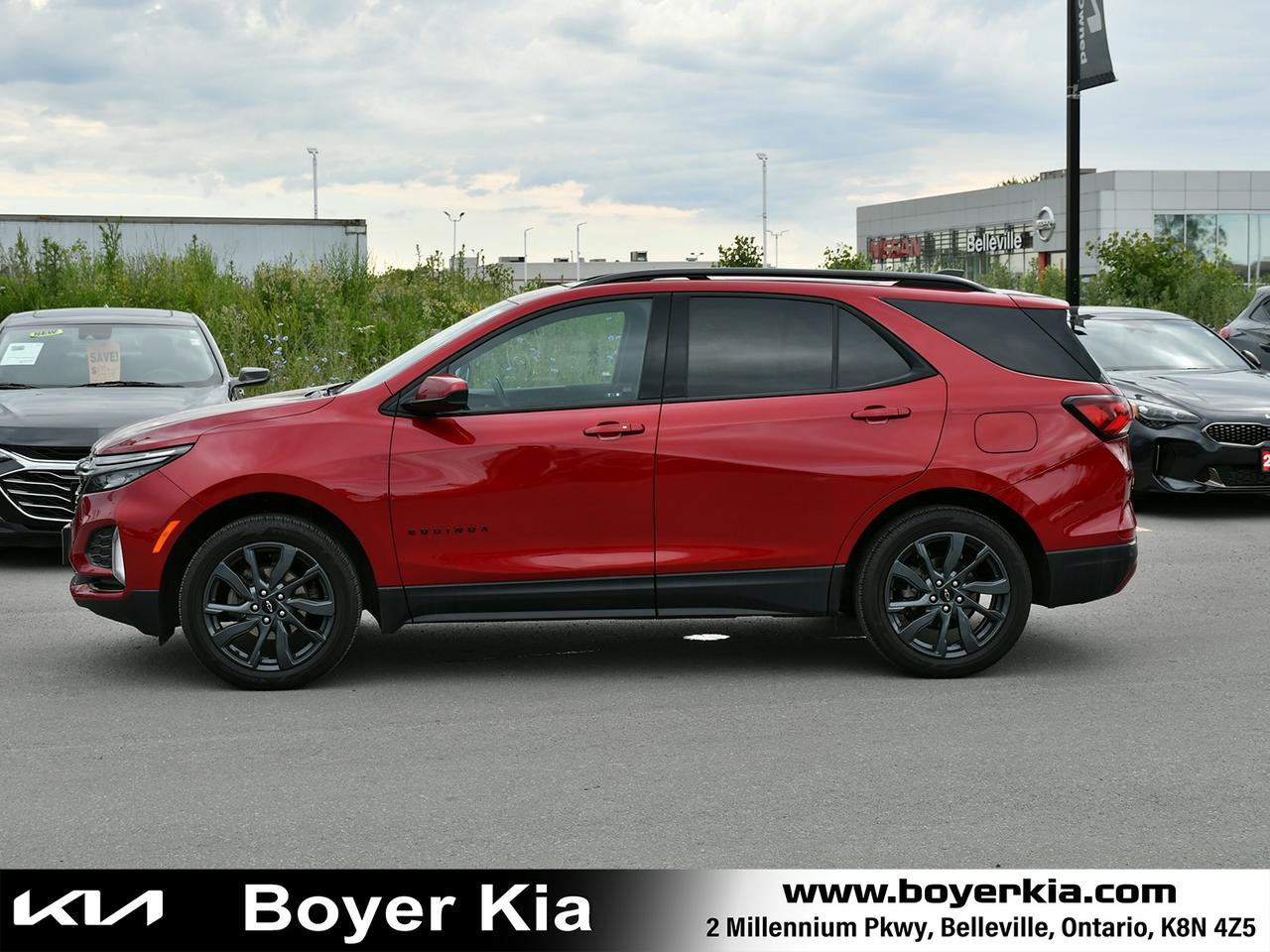 2023 Chevrolet Equinox RS Comes with Set of Snows / rims too Photo2