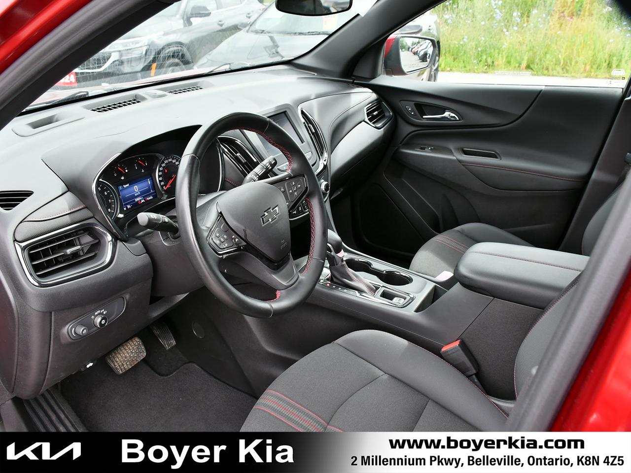 2023 Chevrolet Equinox RS Comes with Set of Snows / rims too Photo