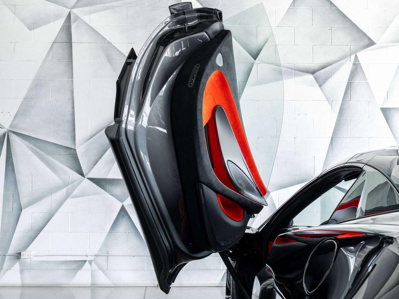 2020 McLaren 600LT  Photo