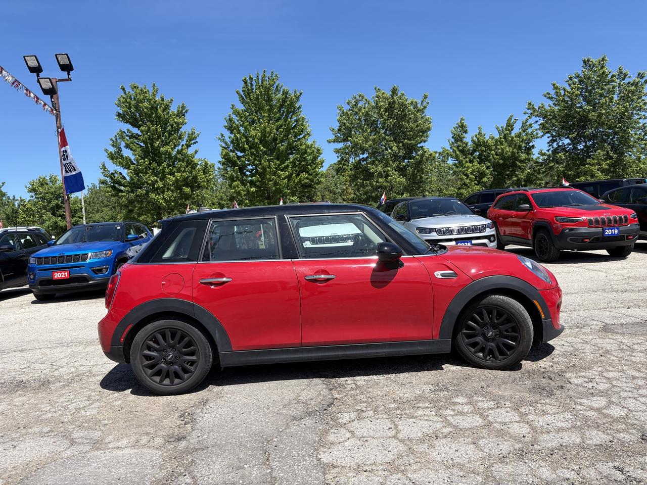 2019 MINI 5 Door Rare Manual Transmission Cooper Photo
