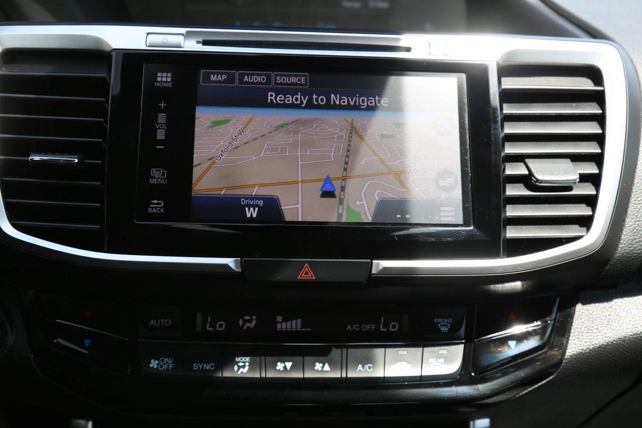 2017 Honda Accord Sedan TOURING Photo