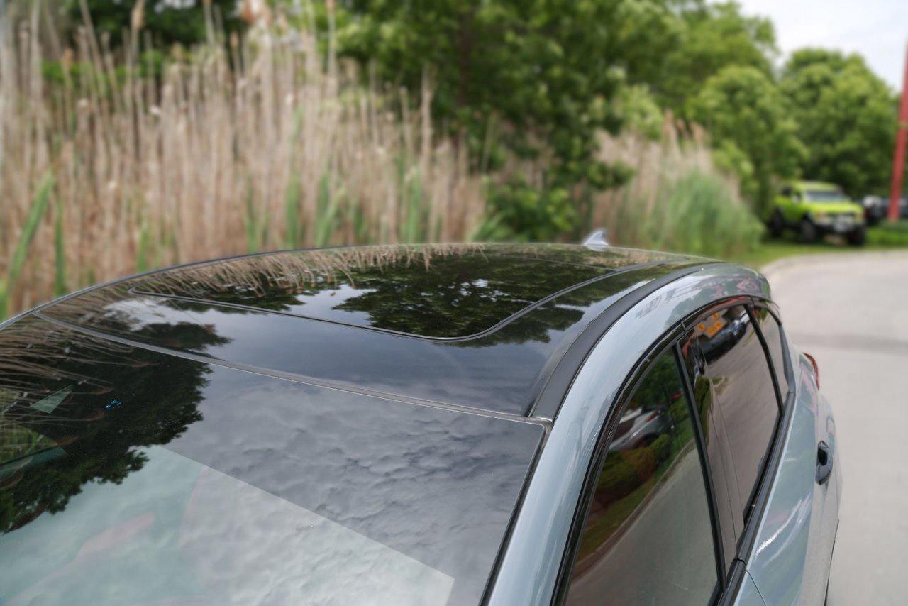2025 Acura RDX Platinum Elite A-Spec Black Roof Photo