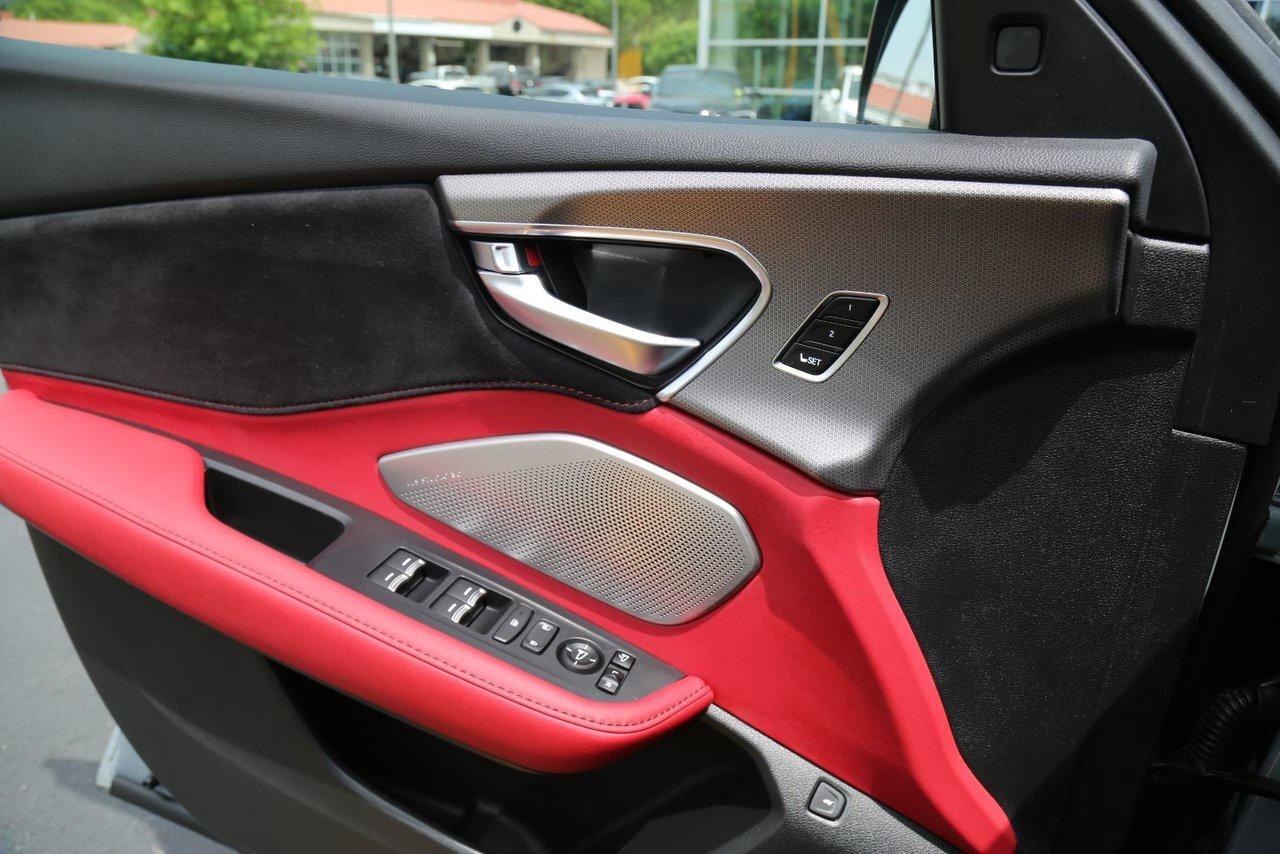 2025 Acura RDX Platinum Elite A-Spec Black Roof Photo